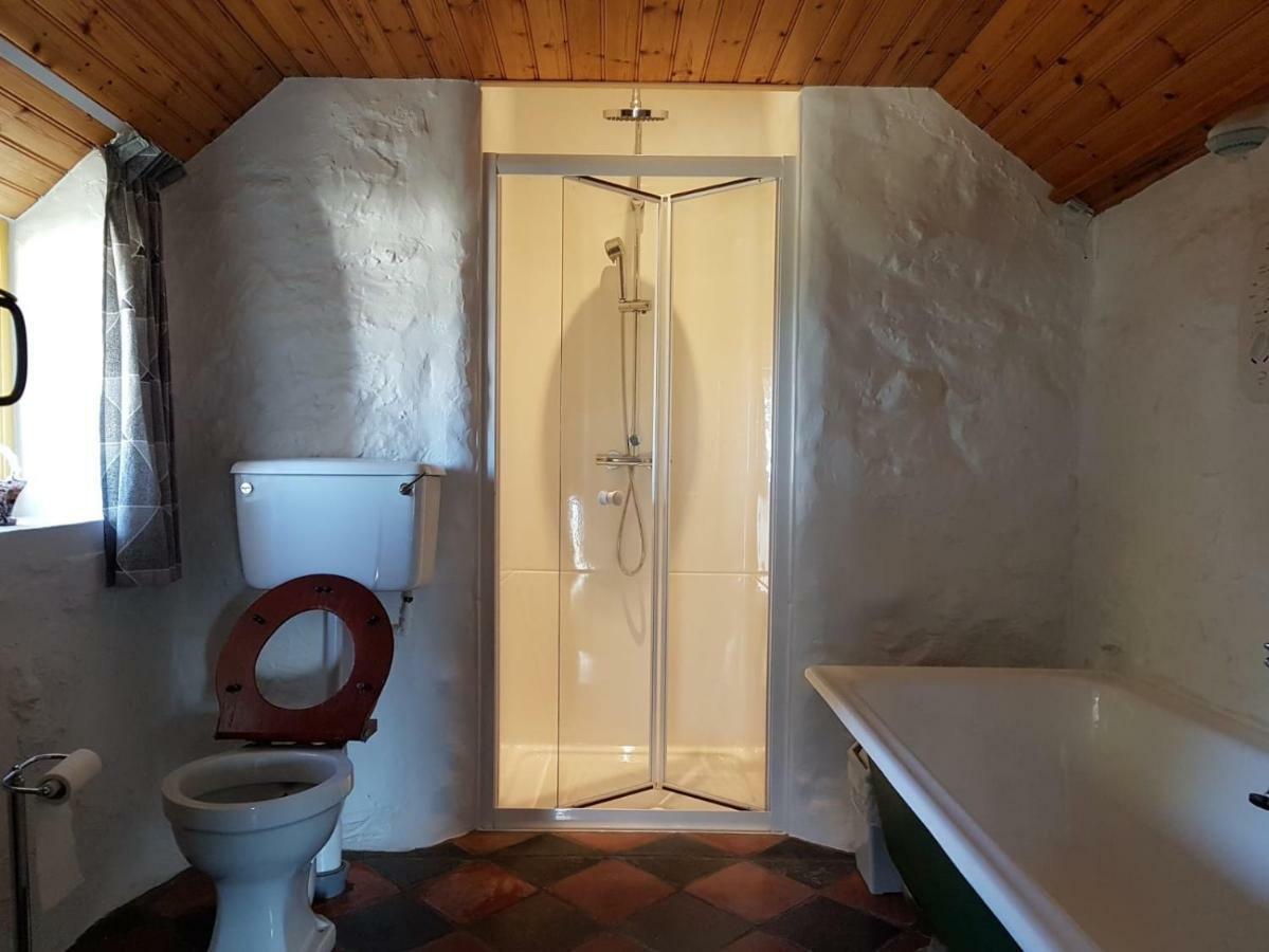 Stunning Views At Ballagh Cottage Newcastle Newcastle  Bagian luar foto